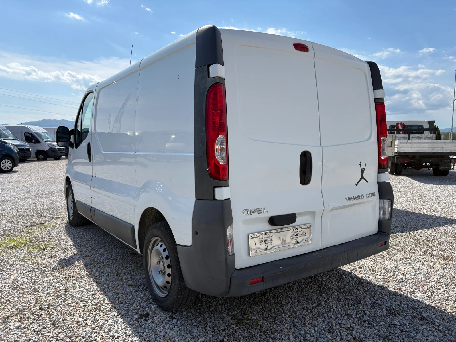 Opel Vivaro  - изображение 5