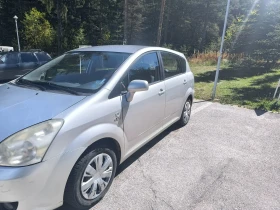 Обява за продажба на Toyota Corolla verso ~4 000 лв. - изображение 1