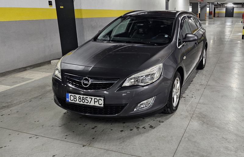Opel Astra 1.7CDTI, снимка 4 - Автомобили и джипове - 46263310