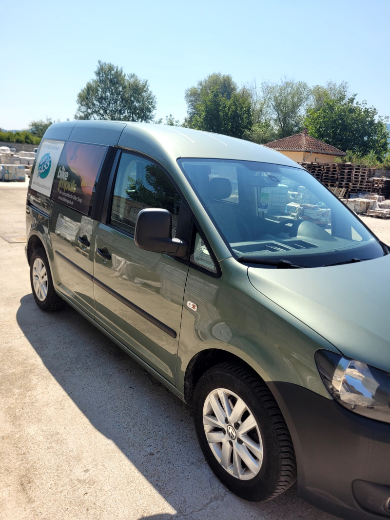 VW Caddy Товарно, снимка 2 - Автомобили и джипове - 47060206