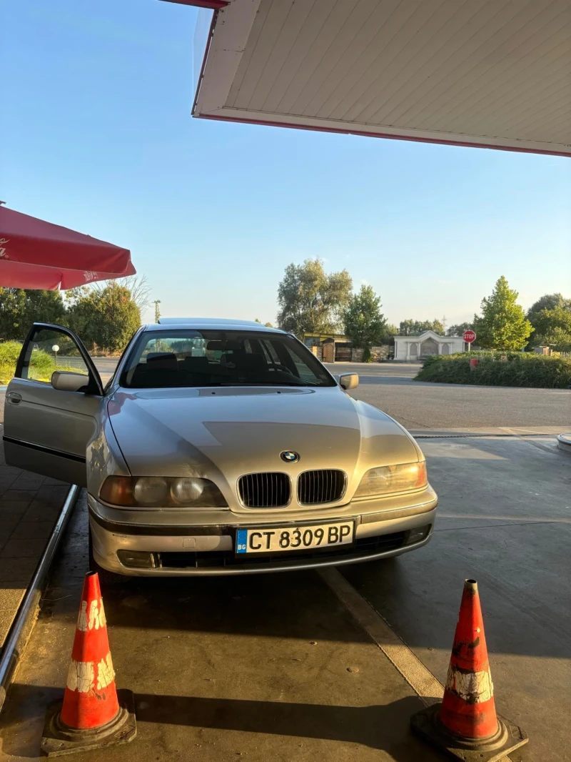 BMW 525, снимка 1 - Автомобили и джипове - 47223335