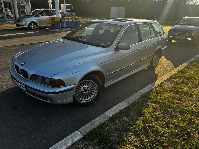 BMW 525, снимка 1 - Автомобили и джипове - 47223335