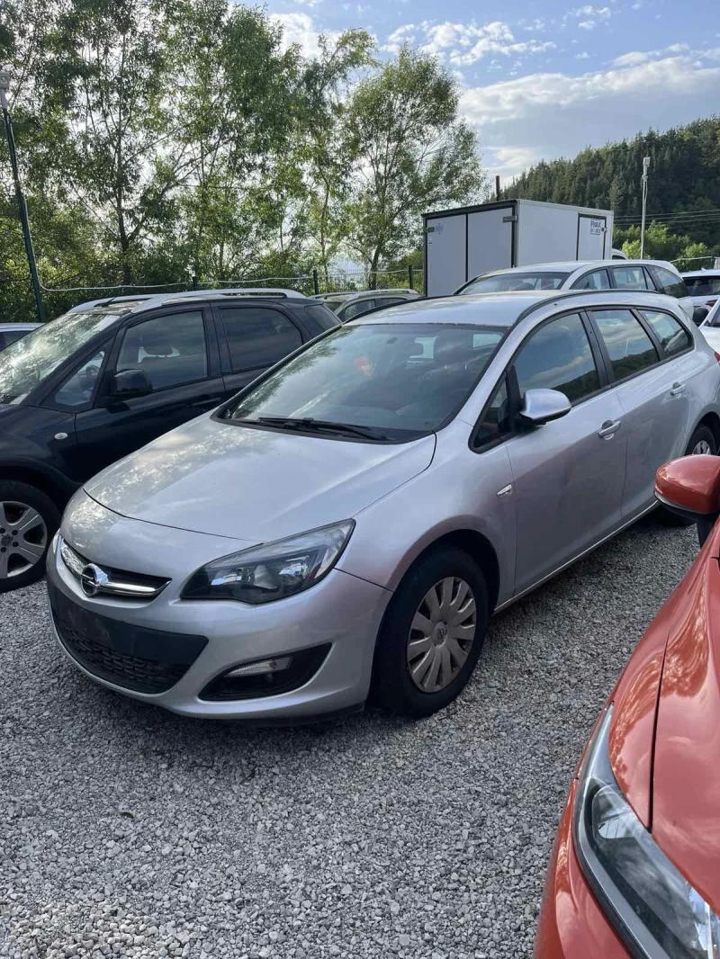 Opel Astra Евро 6, снимка 2 - Автомобили и джипове - 48290619