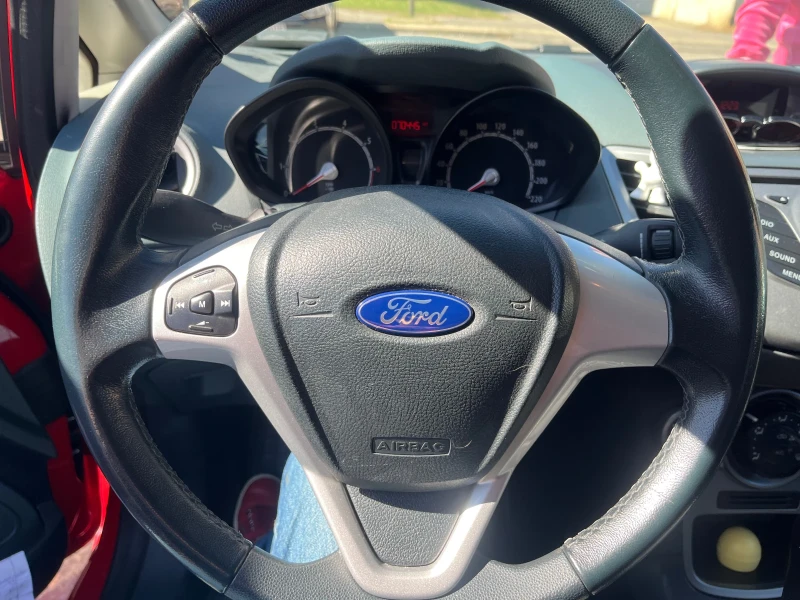 Ford Fiesta, снимка 7 - Автомобили и джипове - 49409316