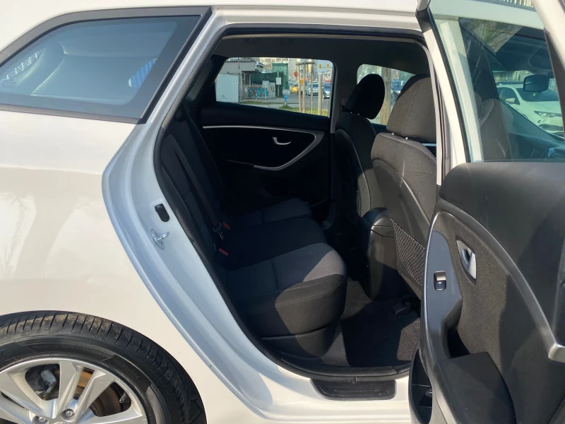Hyundai I30 1.4i/EU.5B, снимка 12 - Автомобили и джипове - 52876806