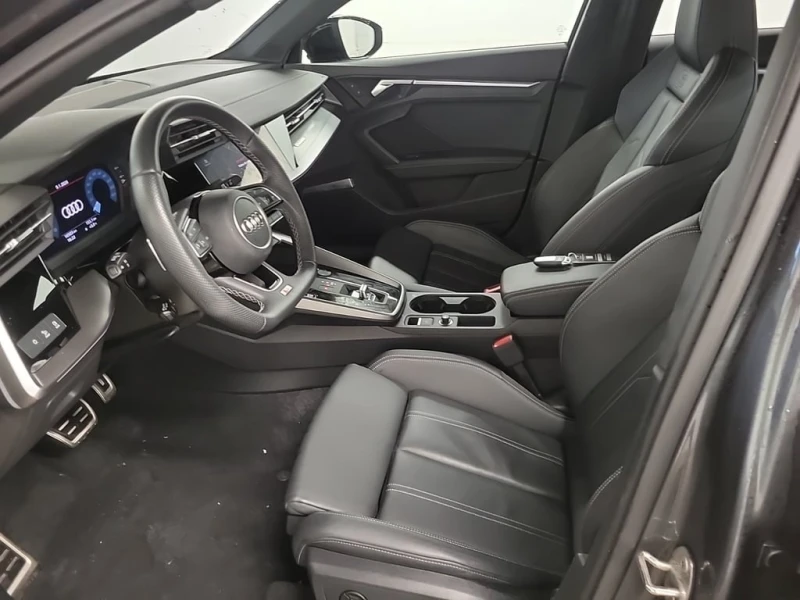 Audi S3 * Progressiv * CARFAX * БЕЗ ПЪРВОНАЧАЛНА ВНОСКА, снимка 4 - Автомобили и джипове - 53102527