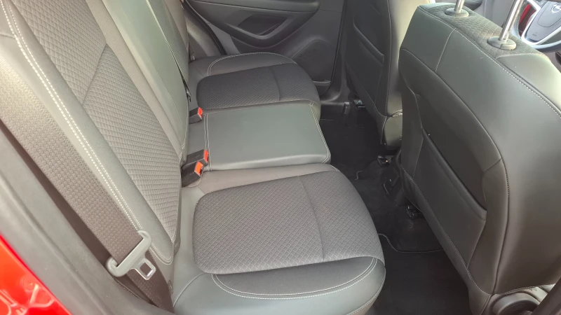 Opel Mokka X 1.4i фабрична газ, снимка 14 - Автомобили и джипове - 53597566