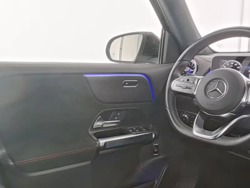 Mercedes-Benz EQB 250/AMG/190HP/CAM/MBUX/DIGITAL/CARPLAY/L.ASS/829f - изображение 8
