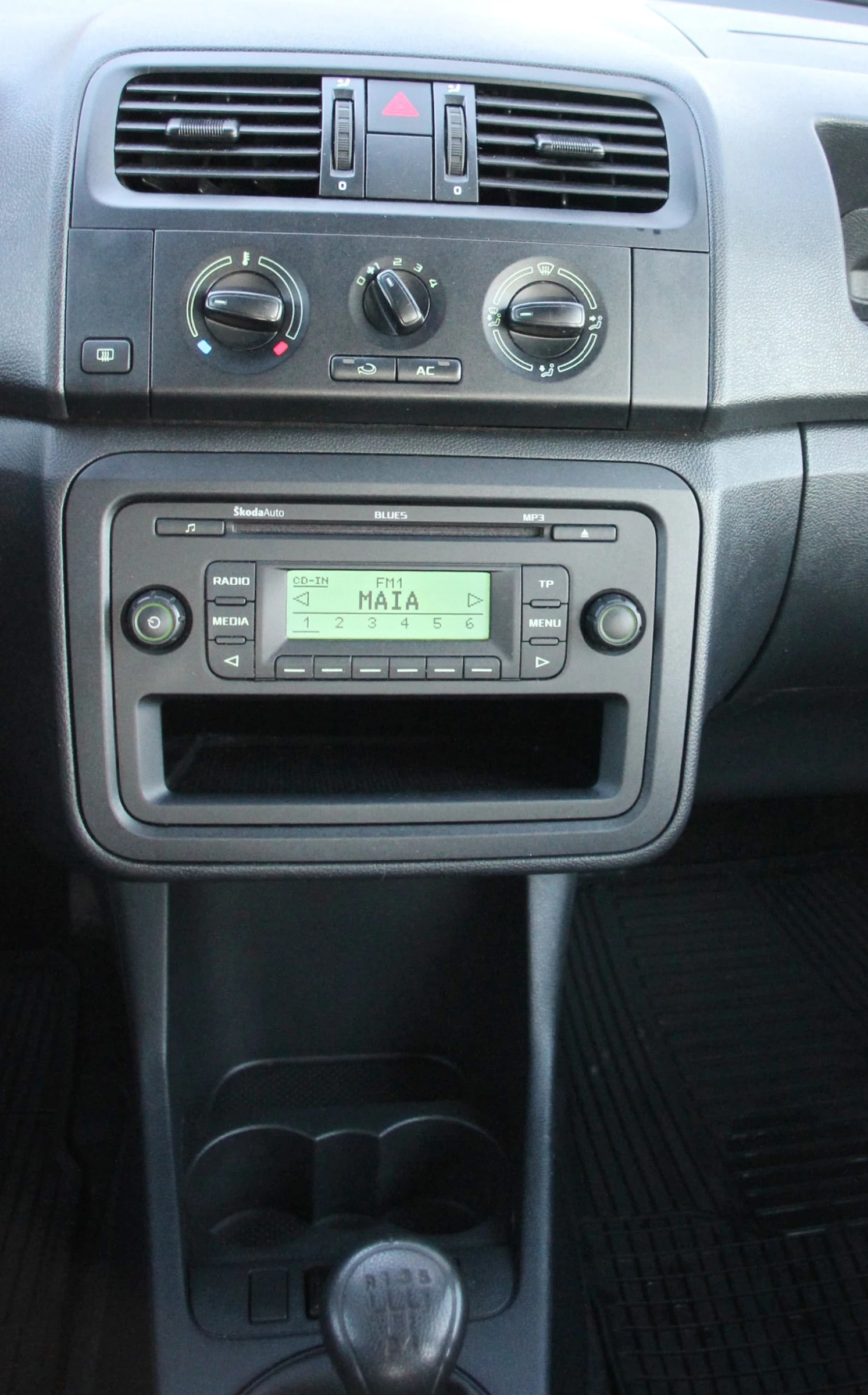 Skoda Fabia 1.2 i      | Mobile.bg   12