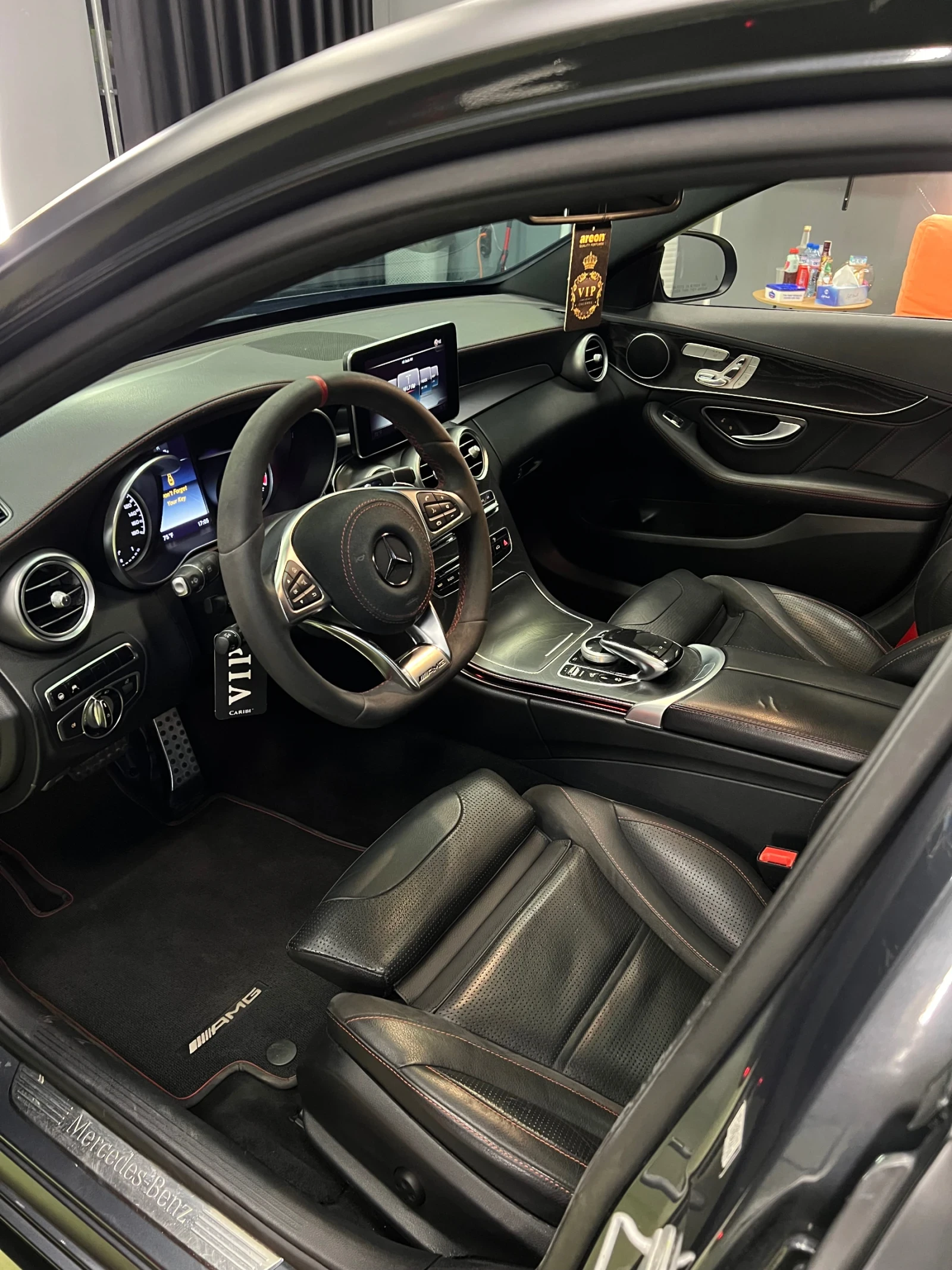 Mercedes-Benz C 43 AMG  - изображение 4