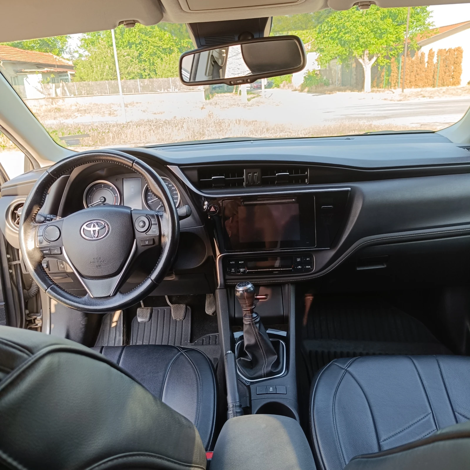 Toyota Corolla  - изображение 7