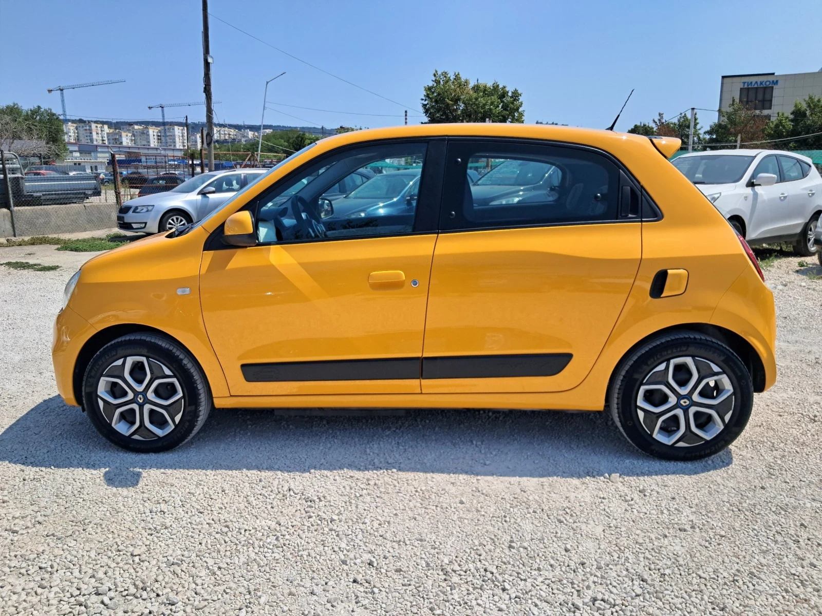 Renault Twingo 31kw 29000km 4м 2022г КАТО НОВА - изображение 7