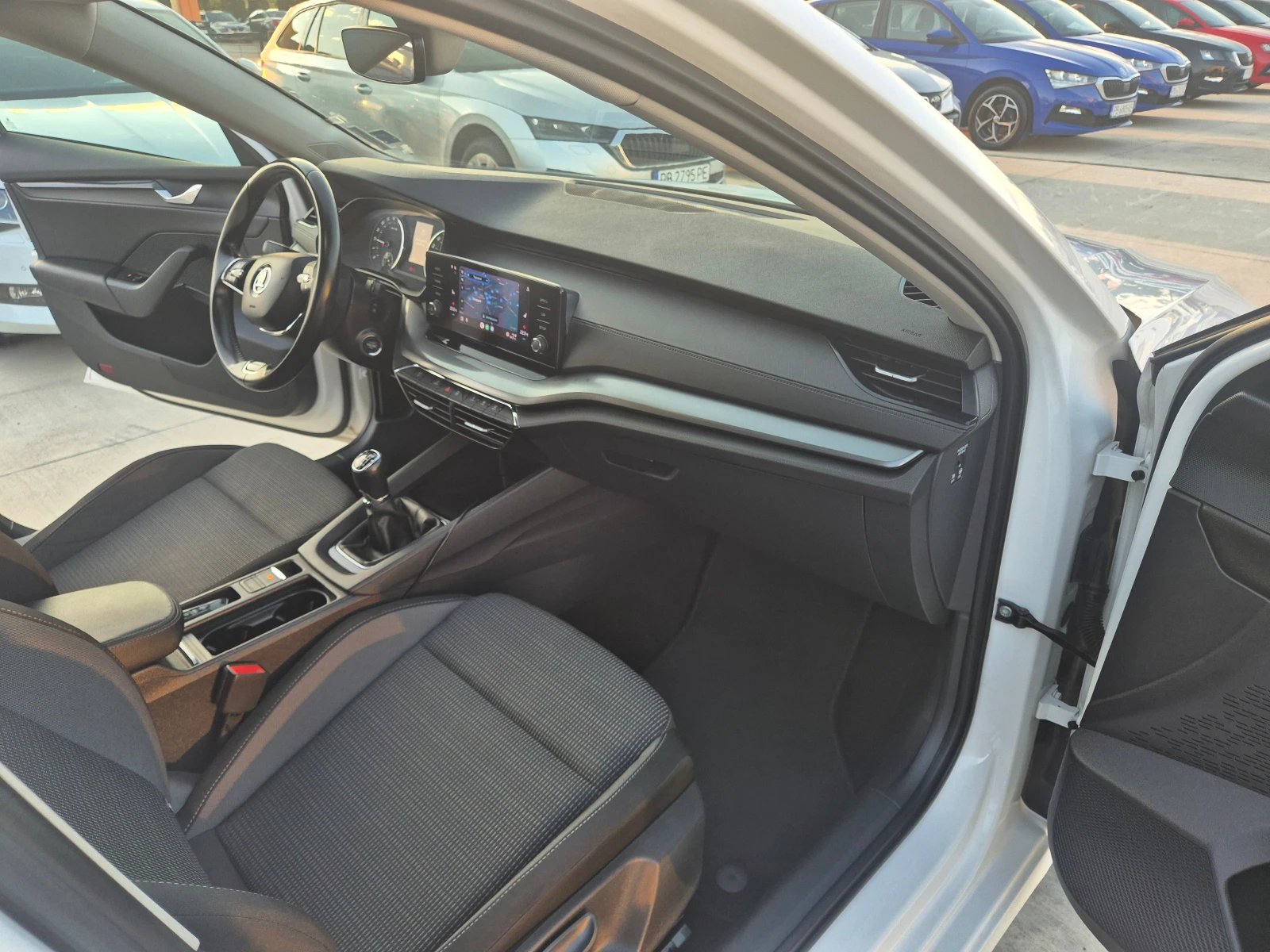 Skoda Octavia С-Гаранция-2.0-М/T - изображение 9