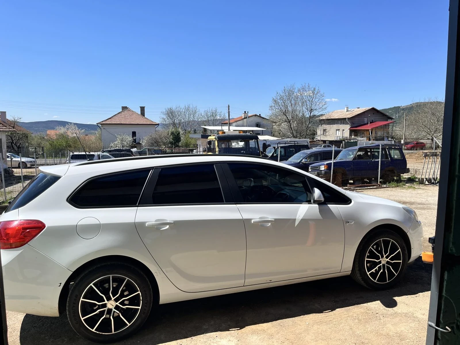 Opel Astra, снимка 3 - Автомобили и джипове - 53625835
