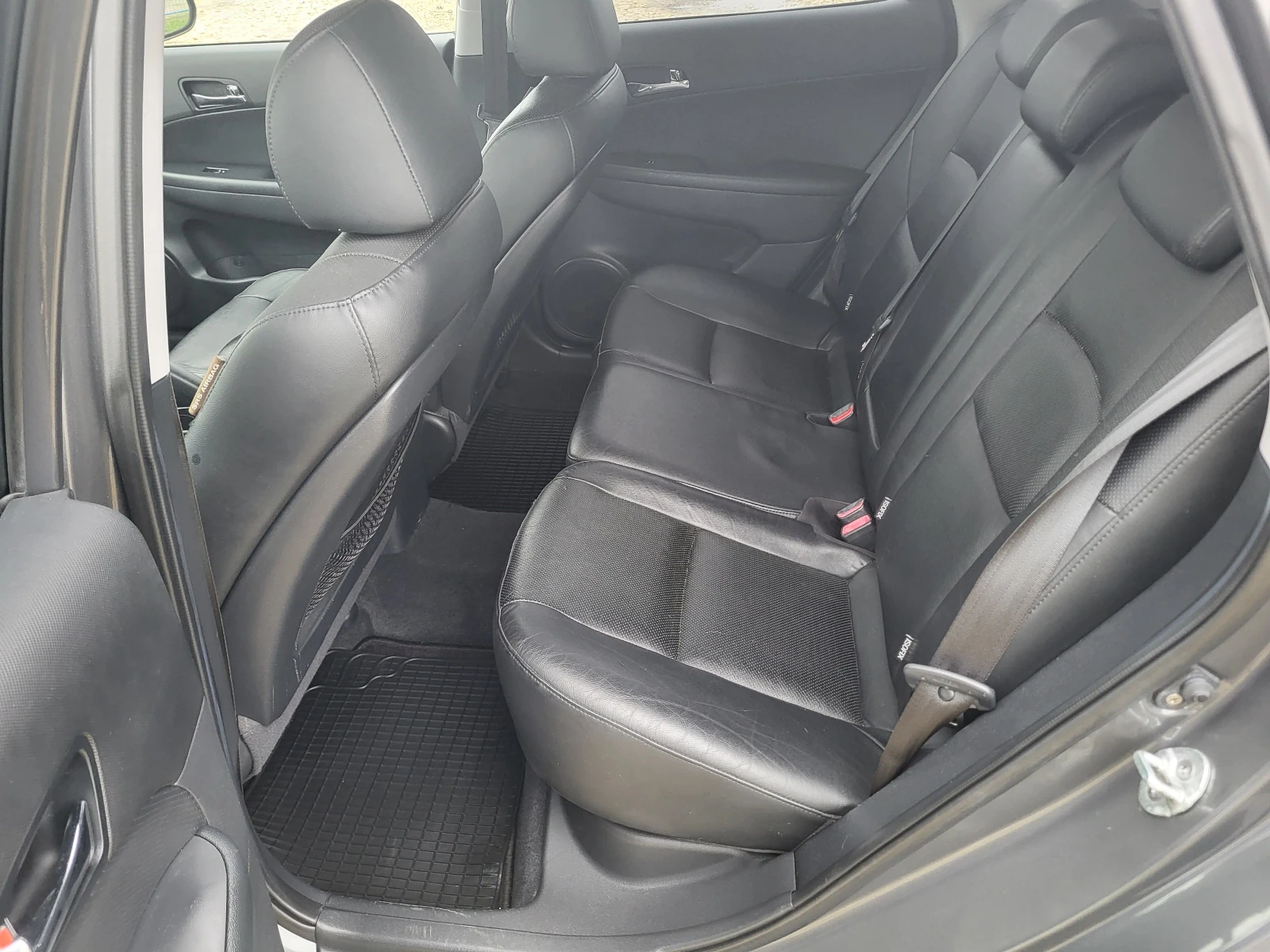 Hyundai I30 1.6CRDi - изображение 10