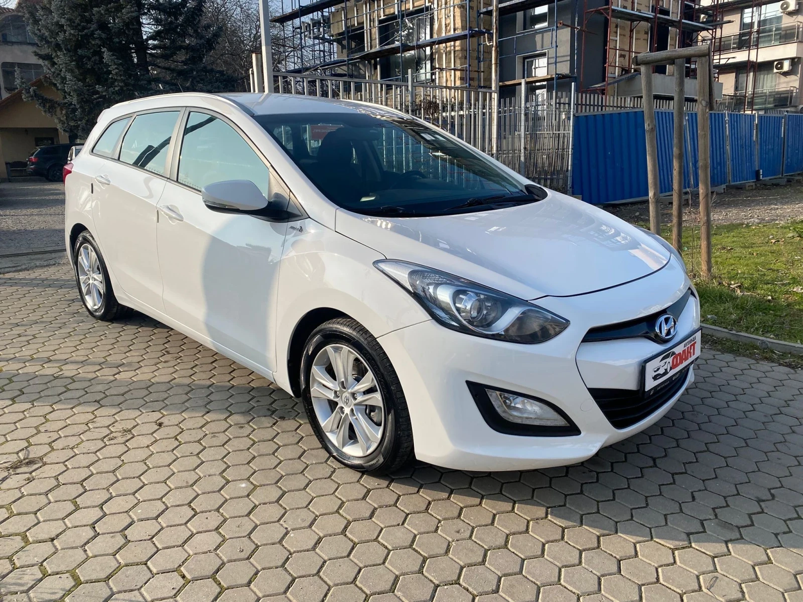 Hyundai I30 1.4i/EU.5B - изображение 3