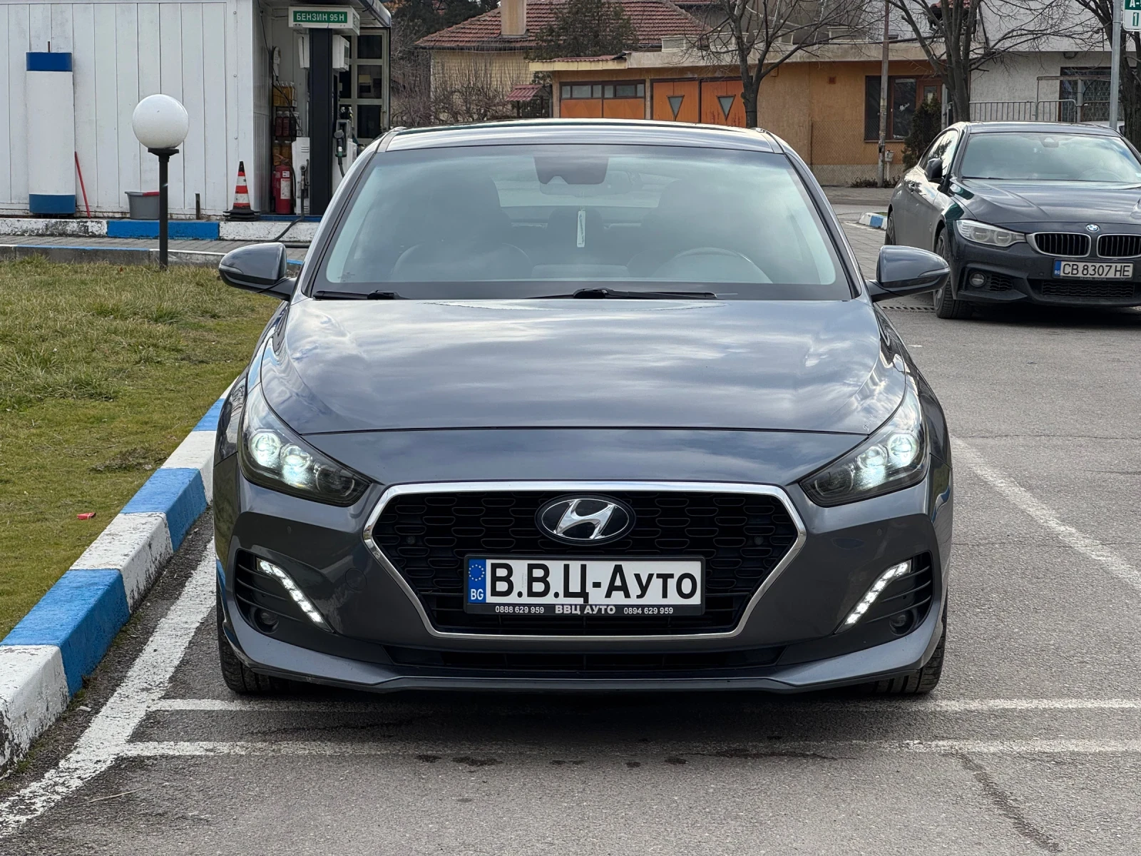 Hyundai I30 1.6CRDi Автоматик/Навигация/Камера/K-Go/Дистроник/ - изображение 2
