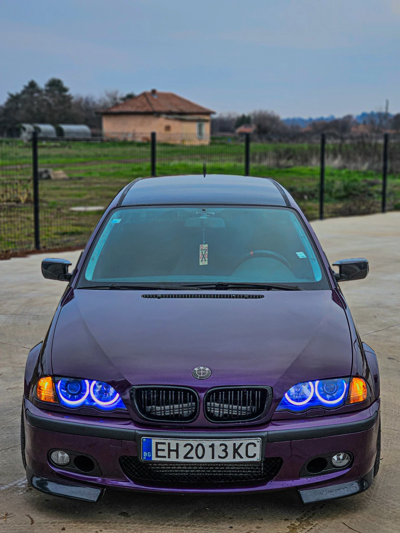 BMW 320