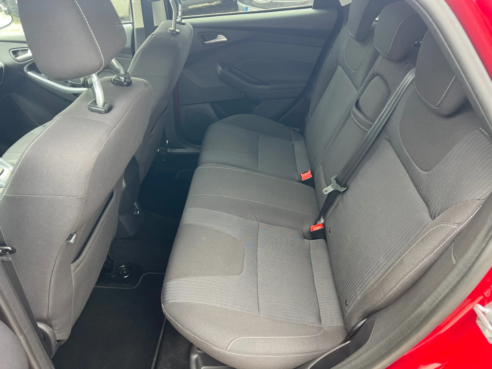 Ford Focus 1.6Т* ШВЕЙЦАРИЯ* , снимка 10 - Автомобили и джипове - 54227447