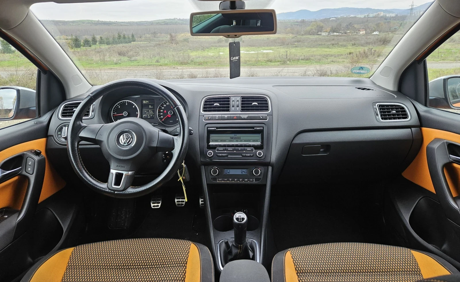 VW Polo 1.6TDI CROSS , снимка 8 - Автомобили и джипове - 54671603