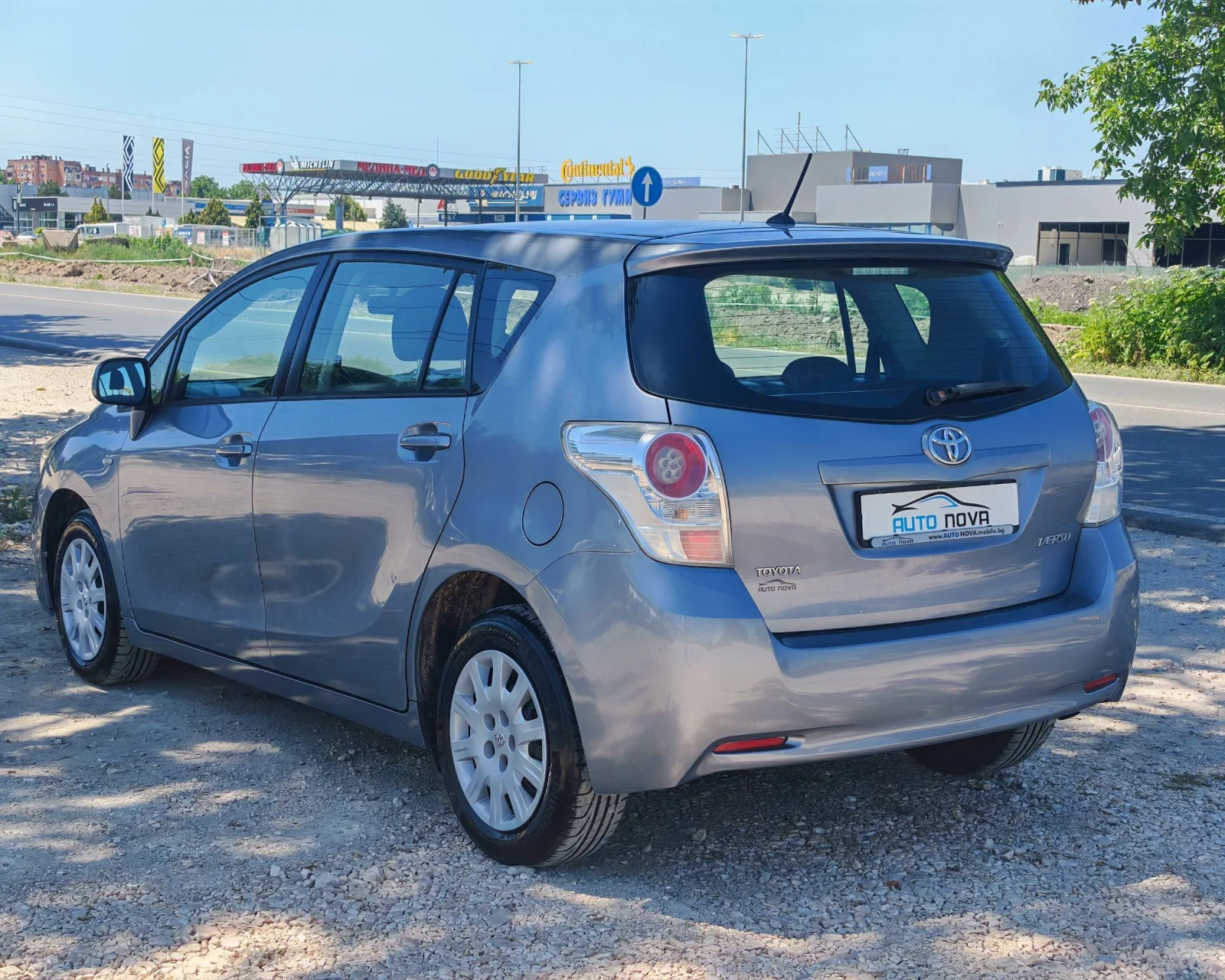 Toyota Verso 1.8 147 К.С БЕНЗИН! 7 МЕСТА! 131000 КМ! , снимка 7 - Автомобили и джипове - 55081857