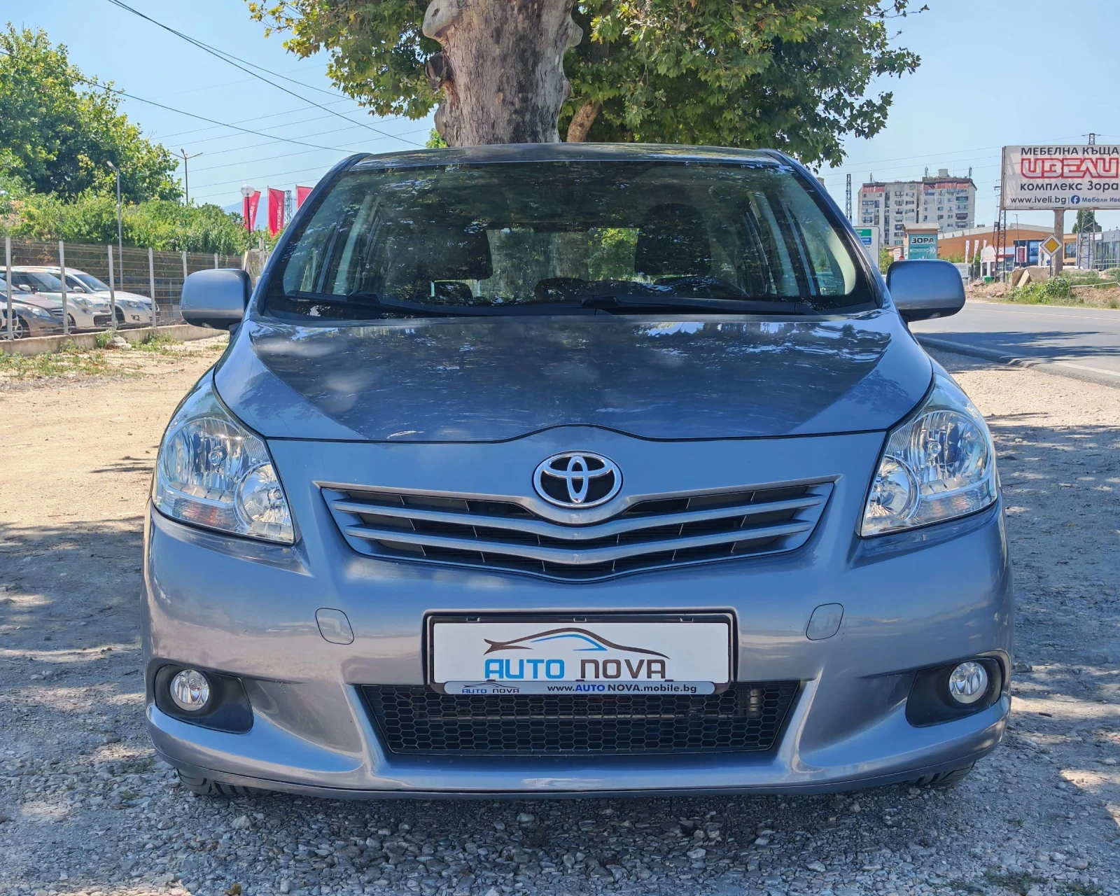 Toyota Verso 1.8 147 К.С БЕНЗИН! 7 МЕСТА! 131000 КМ! , снимка 2 - Автомобили и джипове - 55081857