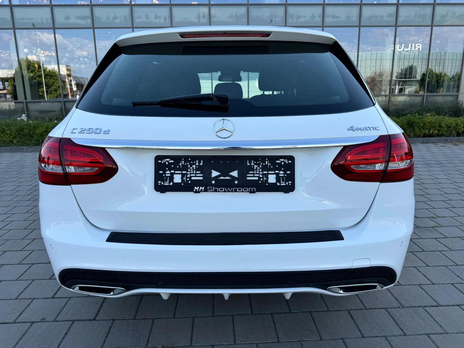 Mercedes-Benz C 250 AMG-4MATIC-ДИСТРОНИК-KEY-GO-ПОДГРЕВ-BURMASTER-ЕЛ.Б, снимка 6 - Автомобили и джипове - 55595752