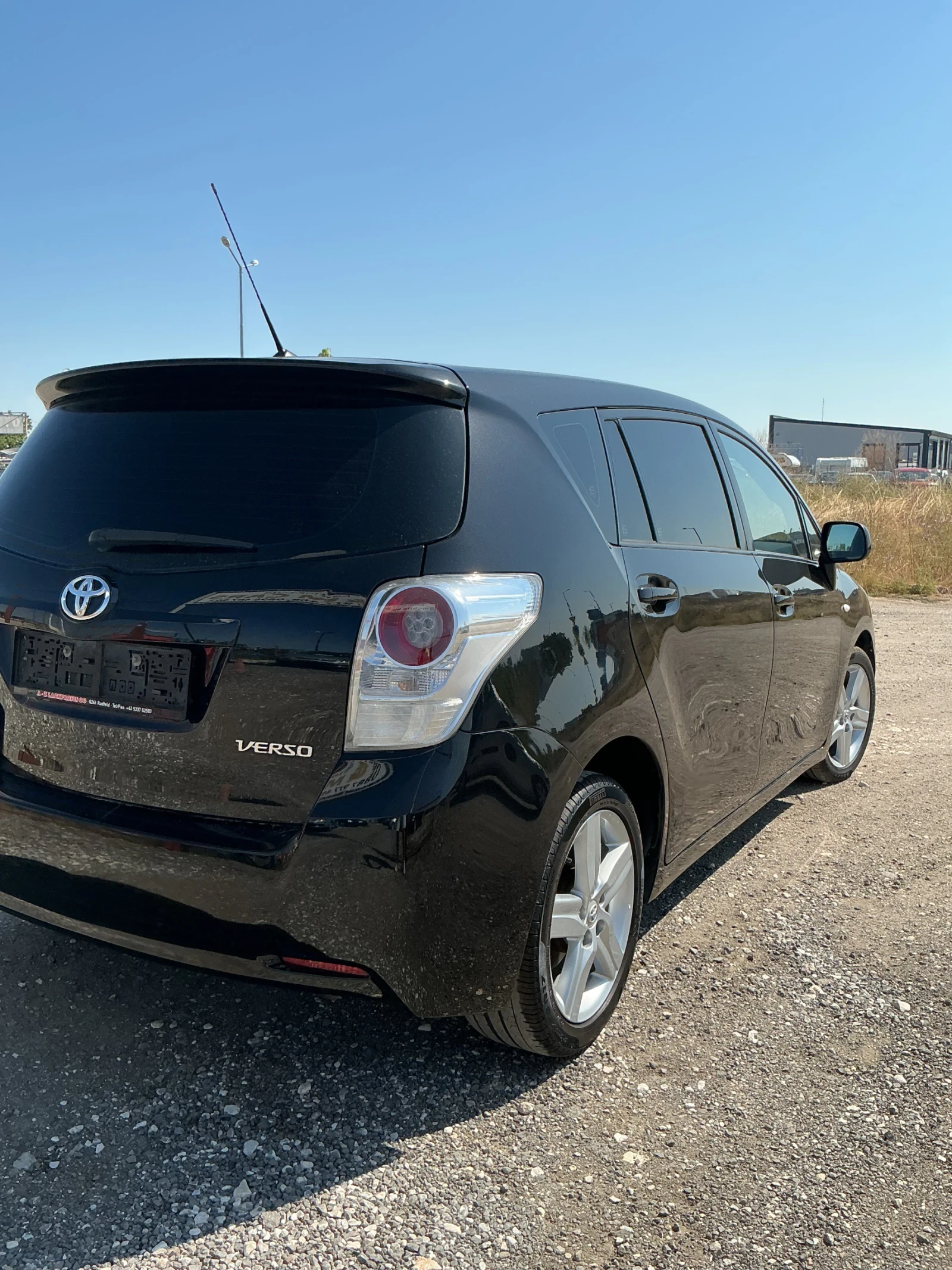 Toyota Corolla verso 2, 2 d, снимка 5 - Автомобили и джипове - 55623365