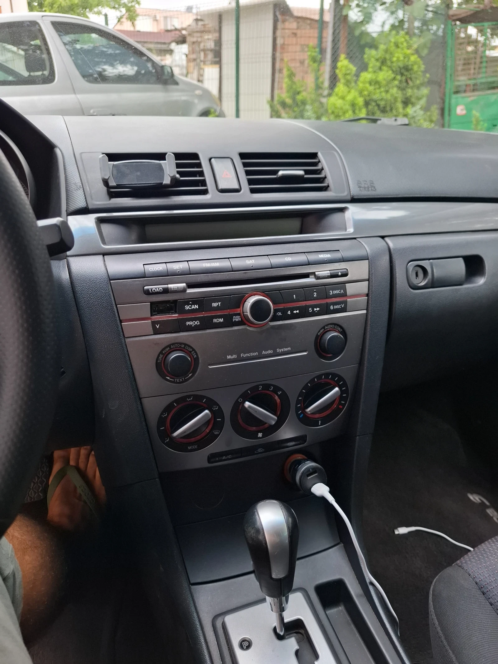 Mazda 3, снимка 9 - Автомобили и джипове - 55650972