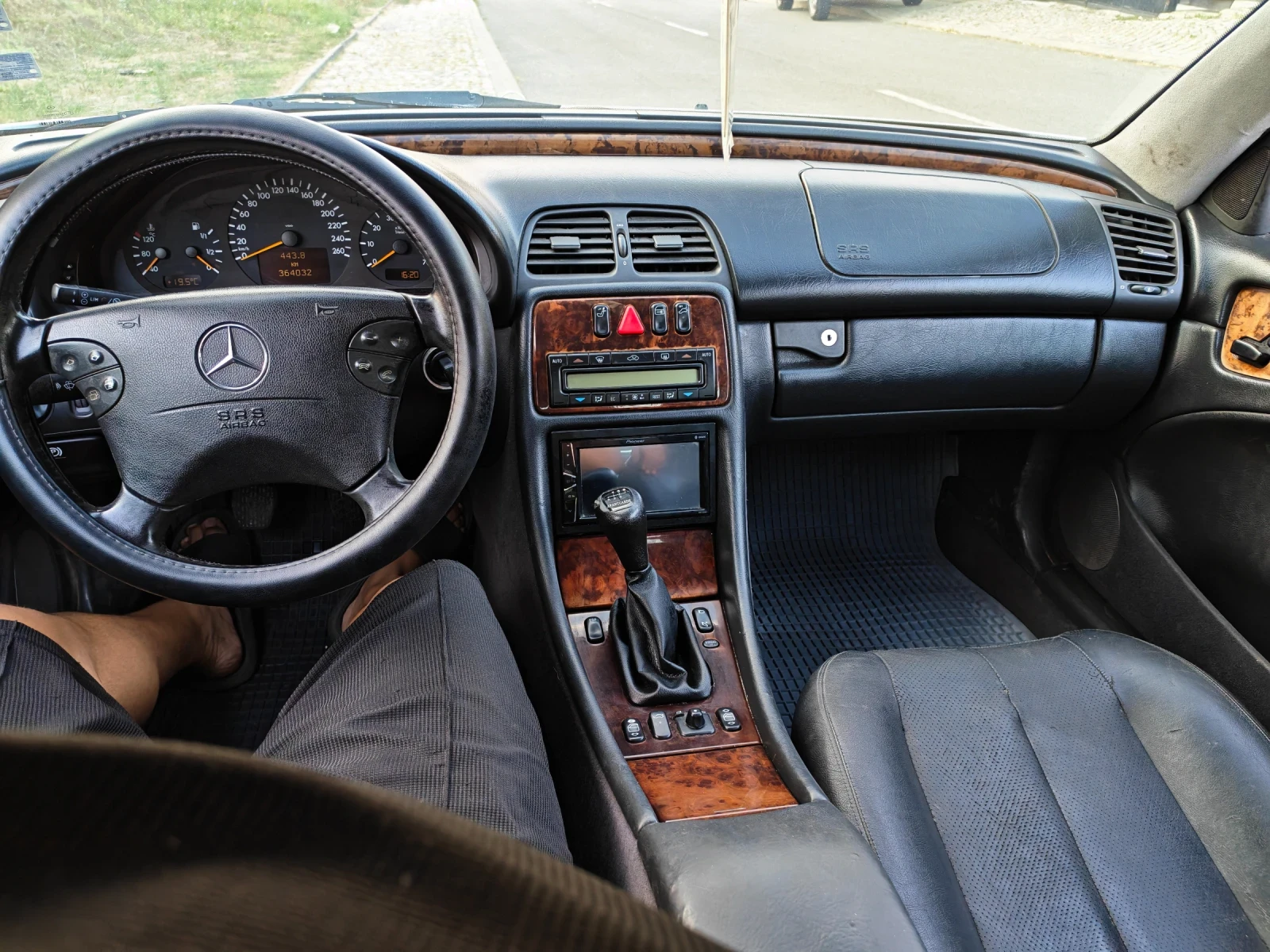 Mercedes-Benz CLK Clk 200, снимка 10 - Автомобили и джипове - 55657213