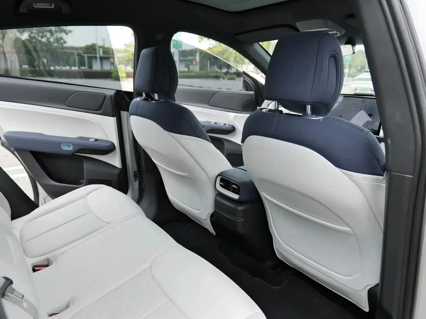 Xpeng G6, снимка 16 - Автомобили и джипове - 56683971