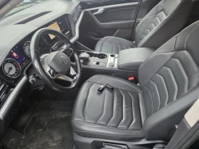VW Touareg 3.0 V6 TDI SCR Atmosphere, снимка 12