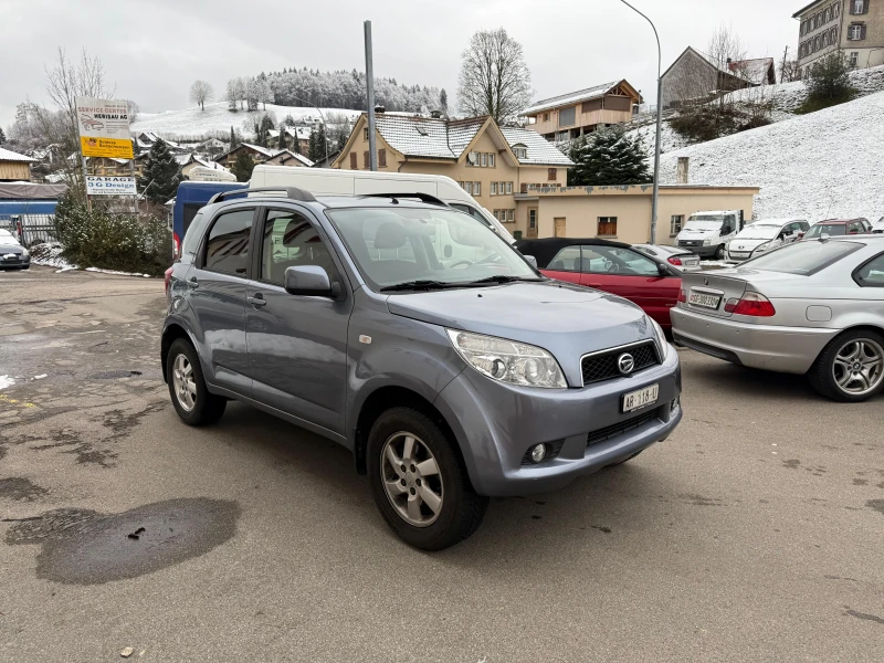 Daihatsu Terios Швейцария, снимка 1 - Автомобили и джипове - 48313172