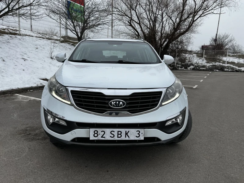 Kia Sportage 1.6 Pack/CarPlay/Камера/Зимни Гуми, снимка 2 - Автомобили и джипове - 49269964