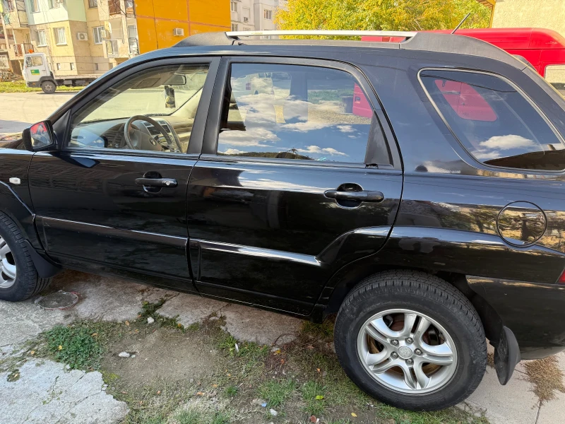 Kia Sportage, снимка 6 - Автомобили и джипове - 52155380
