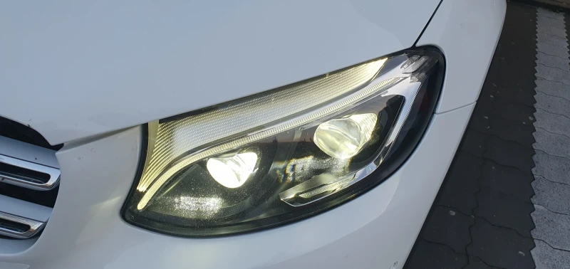 Mercedes-Benz GLC 250, снимка 5 - Автомобили и джипове - 52449137