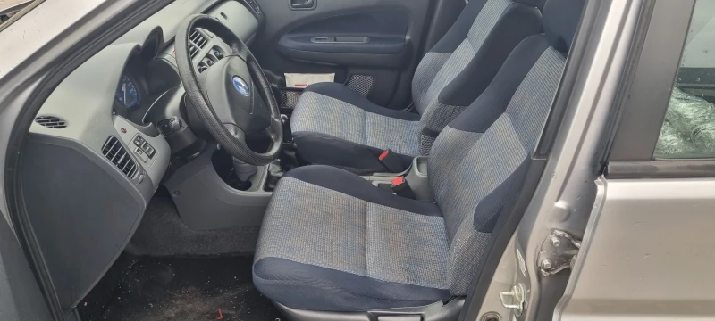 Honda Hr-v 4x4, снимка 6 - Автомобили и джипове - 52590652