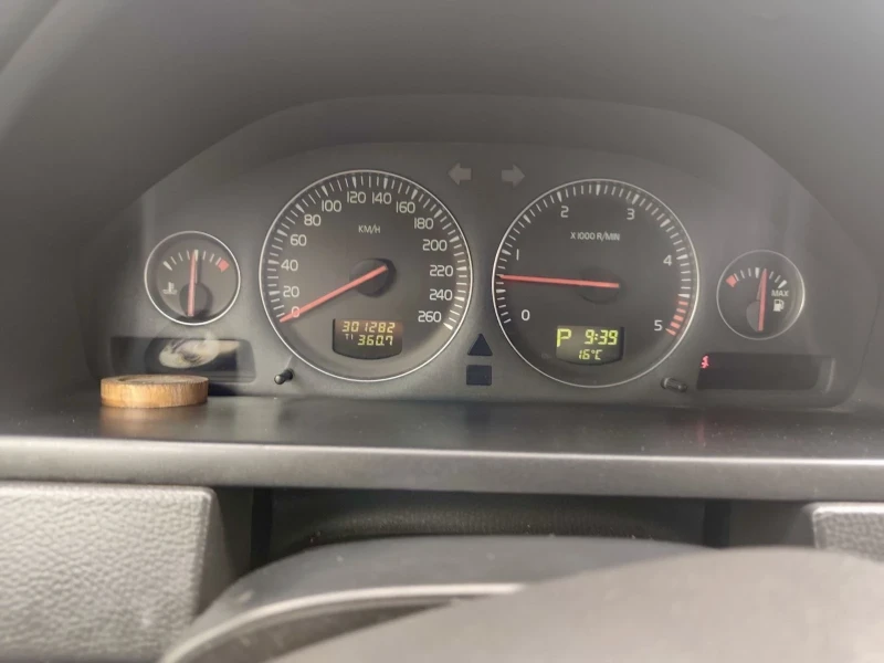 Volvo Xc90, снимка 9 - Автомобили и джипове - 53143807