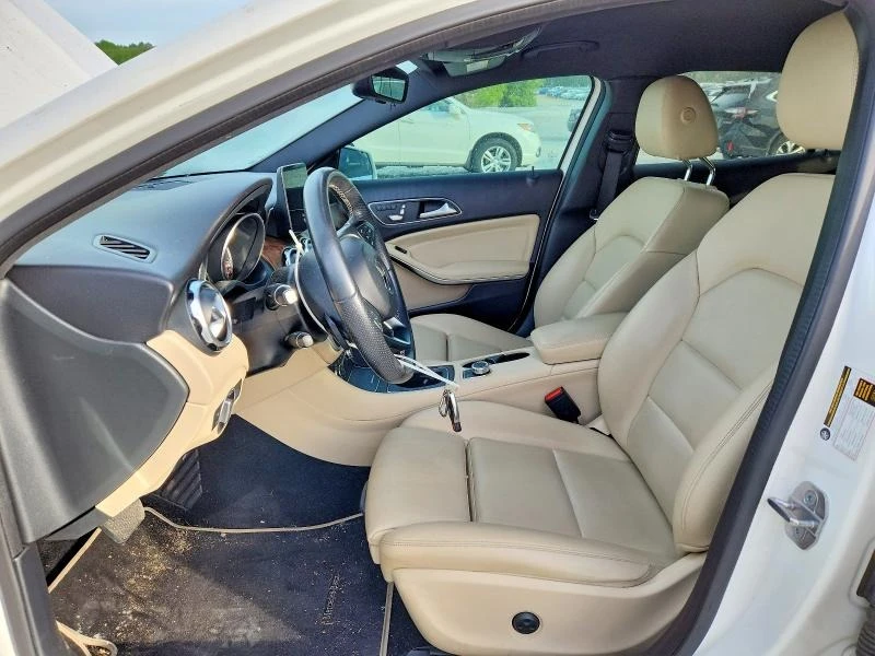 Mercedes-Benz GLA, снимка 7 - Автомобили и джипове - 54656152