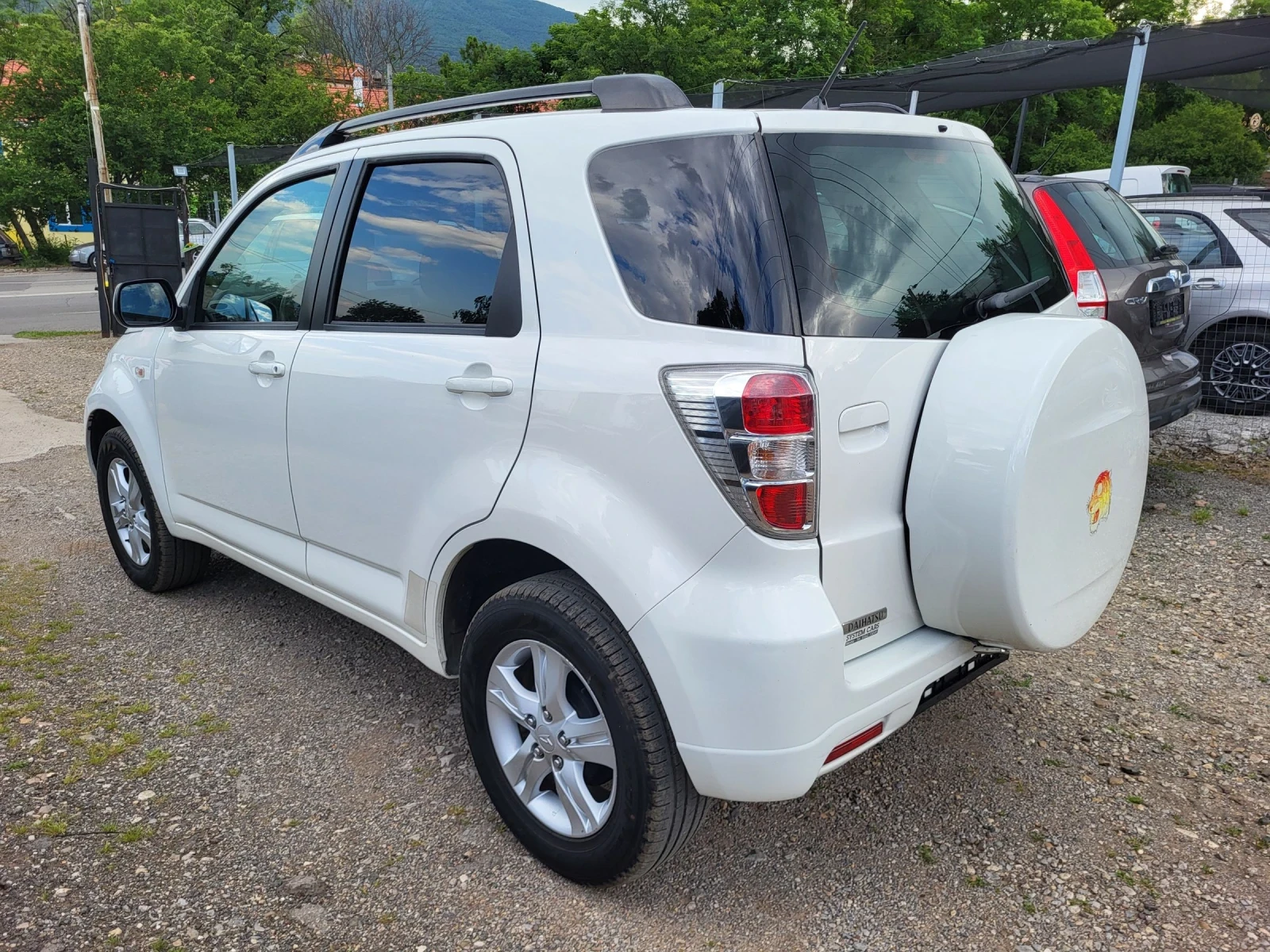 Daihatsu Terios 1.5i - 102 к.с. 4x4 / ТОП  / - изображение 4
