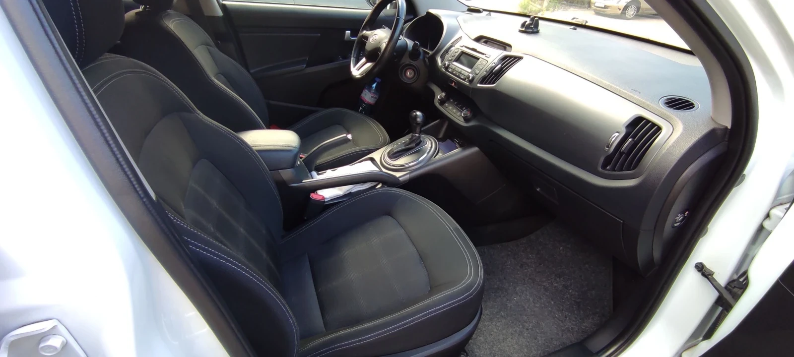 Kia Sportage 2.0 4* 4 газ-бензин, закупена от Киа България  - изображение 6