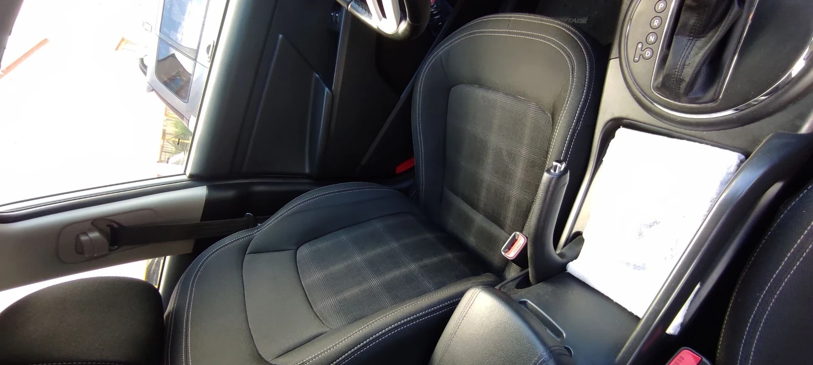 Kia Sportage 2.0 4* 4 газ-бензин, закупена от Киа България  - изображение 8