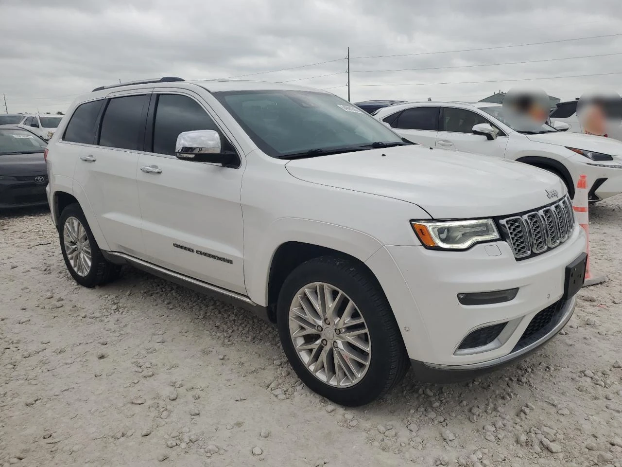 Jeep Grand cherokee Summit* FULL* 5.7HEMI* ZF8* AWD* Distronic* Обдух* - изображение 6