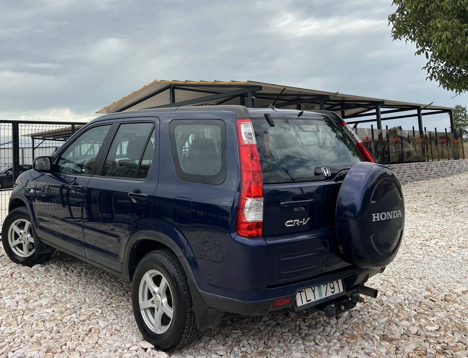 Honda Cr-v 2.0i KLIMATIK/4x4/PODGREV/KOJA/UNIKAT - изображение 4