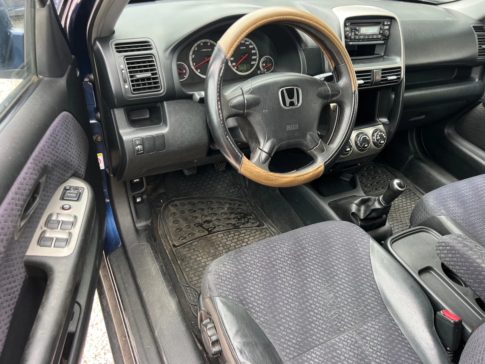 Honda Cr-v 2.0i KLIMATIK/4x4/PODGREV/KOJA/UNIKAT - изображение 9
