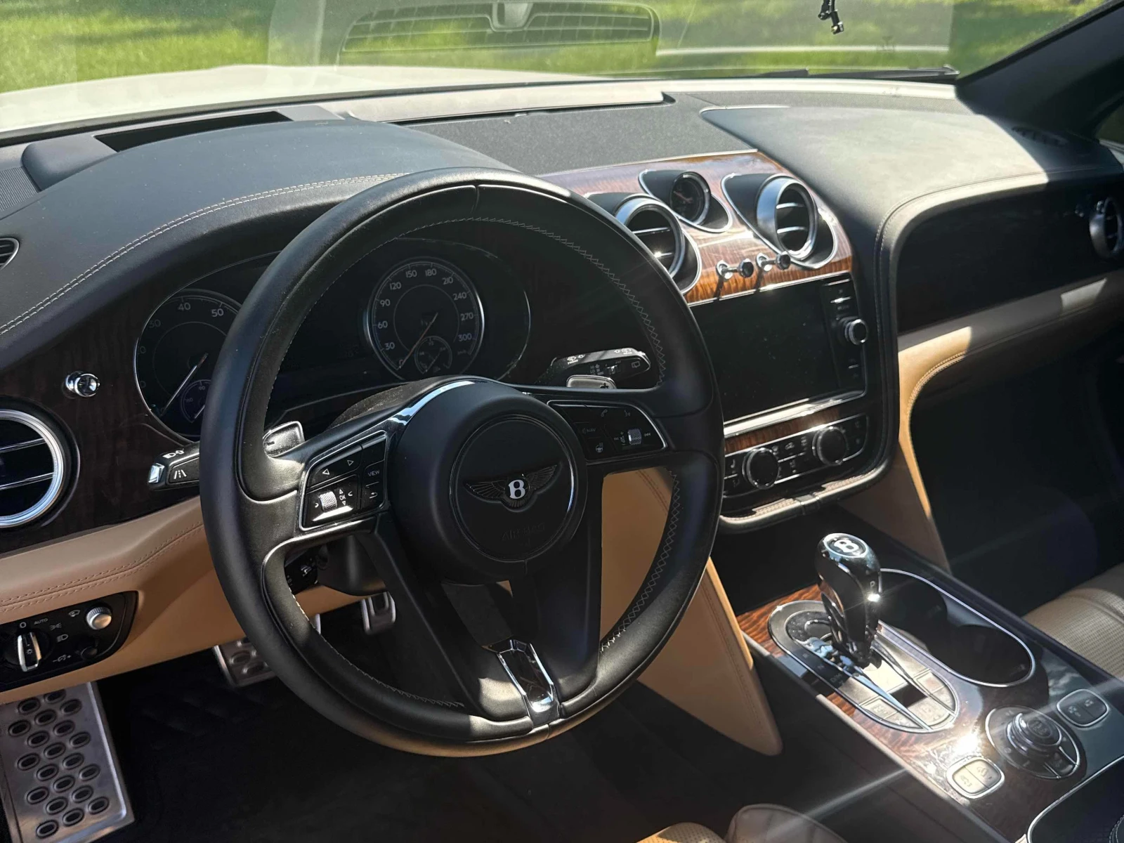 Bentley Bentayga CARFAX * * АВТО КРЕДИТ * *  - изображение 6