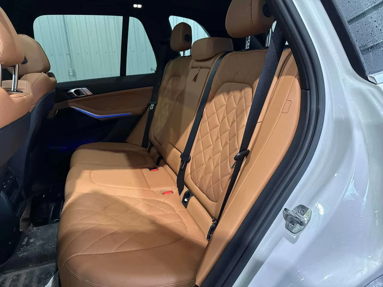 BMW X5 xDrive40i/ДИСТРОНИК/ОБДУХВАНЕ/АМБИЕНТНО/ПАНОРАМА - изображение 10