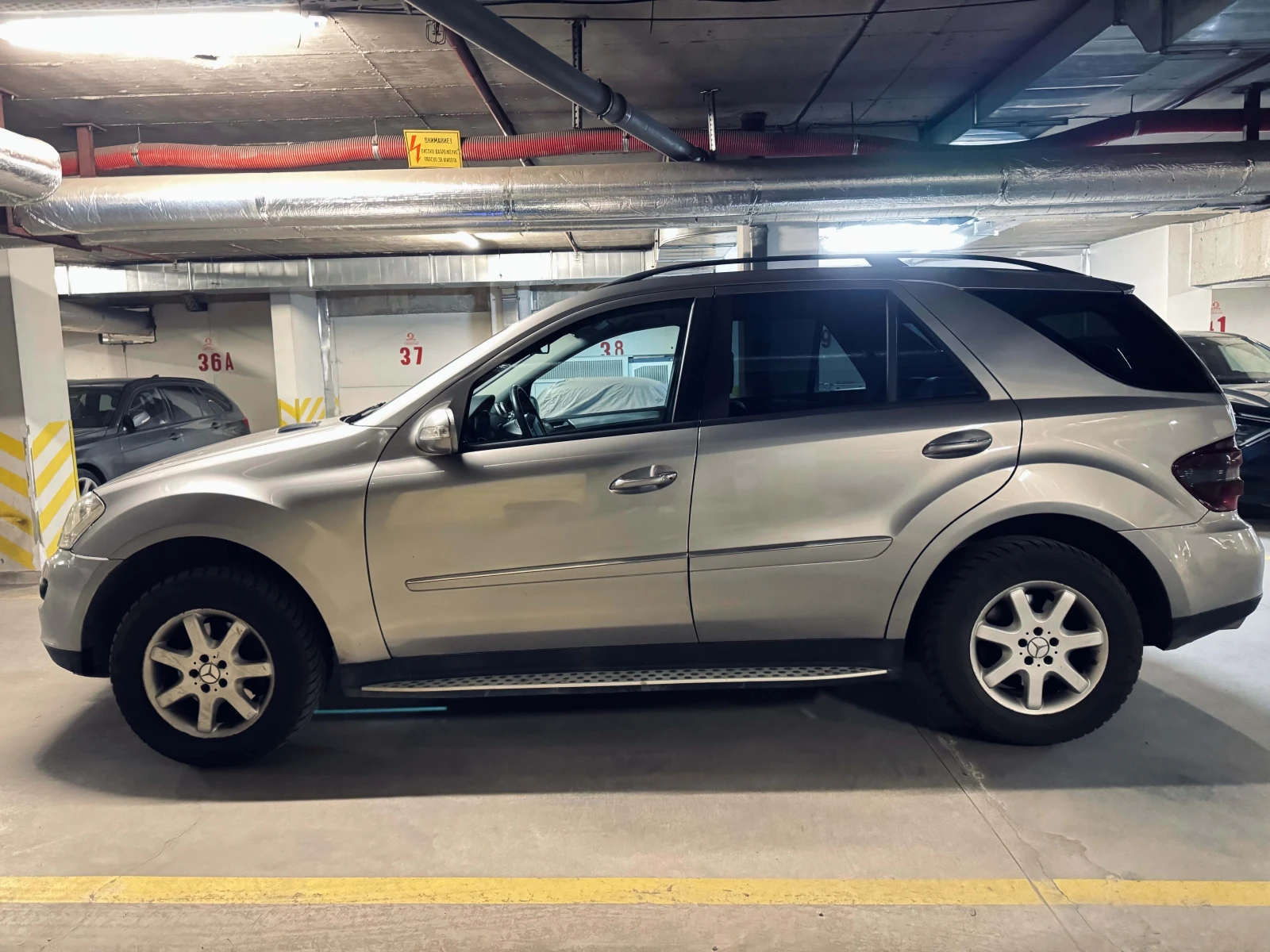 Mercedes-Benz ML 320, снимка 3 - Автомобили и джипове - 54042281