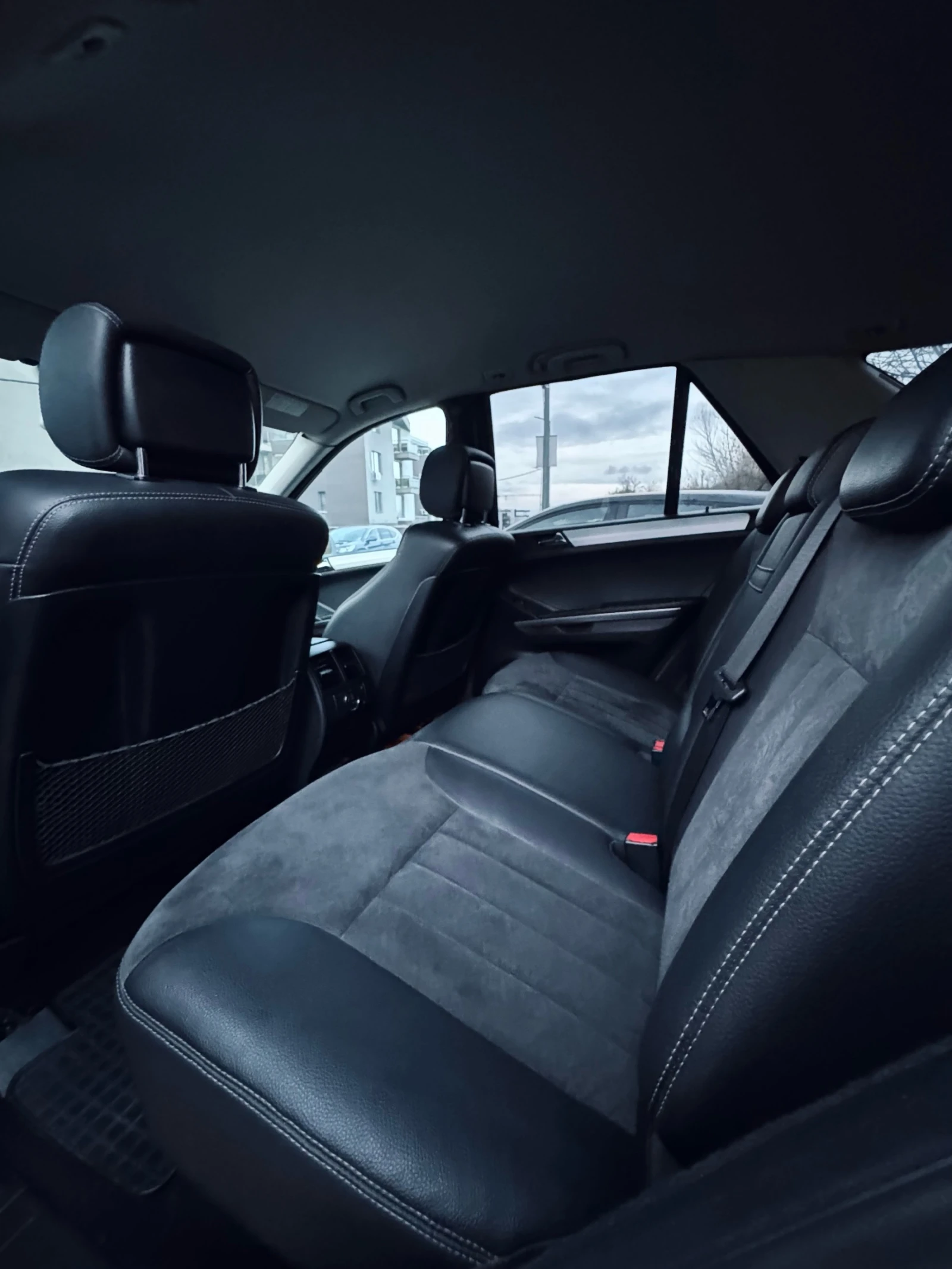 Mercedes-Benz ML 320, снимка 7 - Автомобили и джипове - 54042281