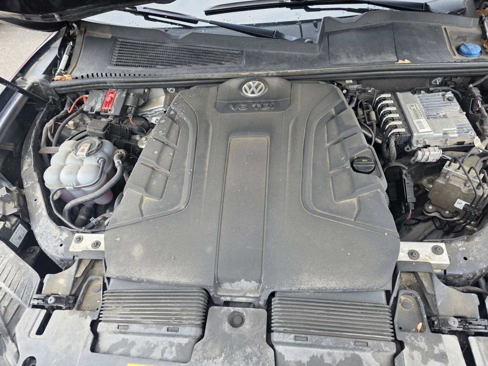 VW Touareg 3.0 V6 TDI SCR Atmosphere, снимка 10 - Автомобили и джипове - 54441096